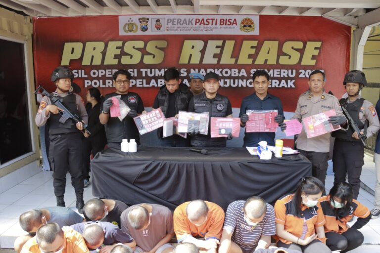 Polres Tanjung Perak Berhasil Ungkap 13 Kasus Narkoba dan Amankan 16 Tersangka