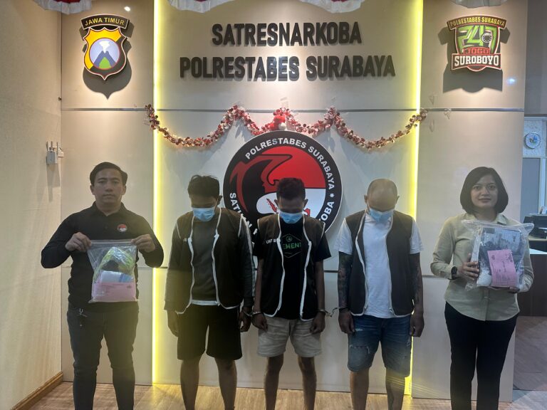 Polisi Berhasil Amankan Residivis Narkoba di Surabaya Ratusan gram Sabu Disita