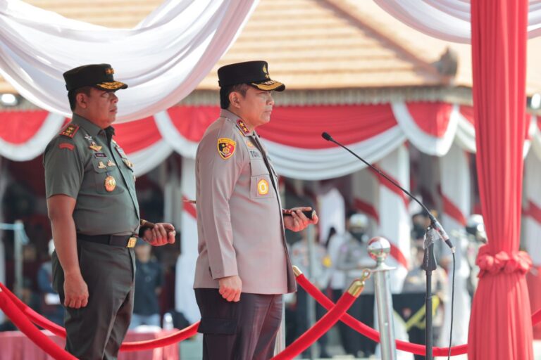 Polda Jatim Apel Gelar Pasukan Operasi Mantap Brata Semeru 2023-2024 Siap Kawal Pemilu Damai