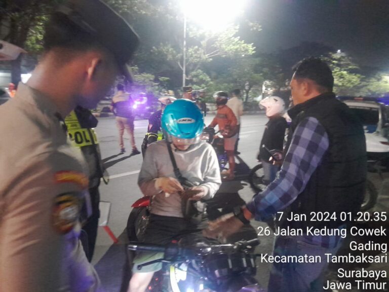 Harkamtibmas Jelang Pemilu, Polres Tanjungperak Gelar Patroli Skala Besar