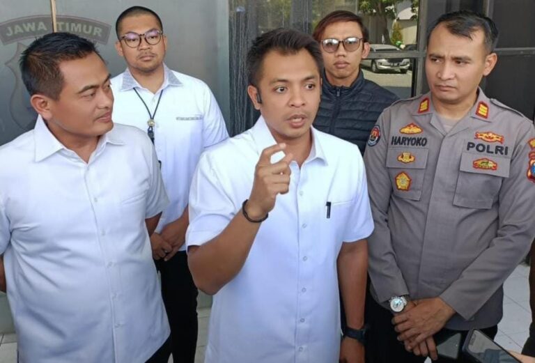 Polrestabes Surabaya Amankan Terduga Pelaku Pengeroyokan di Jalan Tunjungan