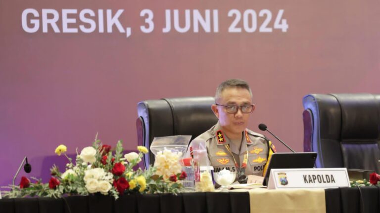 Kapolda Jatim Pimpin Anev Sitkamtibmas untuk Kesiapan Operasi Mantab Praja Semeru 2024