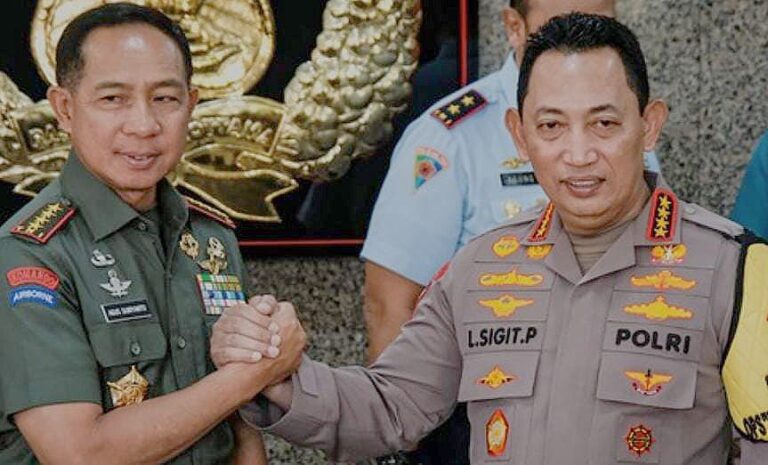 Hasil Survei Litbang Kompas : TNI-Polri Jadi Dua Lembaga Negara Yang Memiliki Citra Positif Teratas