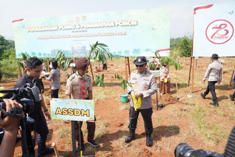 SSDM Polri Gelar Bakti Sosial Dalam Rangka Hari Bhayangkara ke-78 di Lahan Pusat Pembinaan SDM UNGGUL Polri