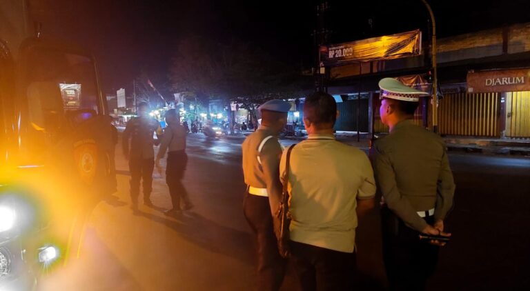 Polisi Bersama TNI Gelar Patroli Gabungan Skala Besar, Suroan di Tulungagung Kondusif