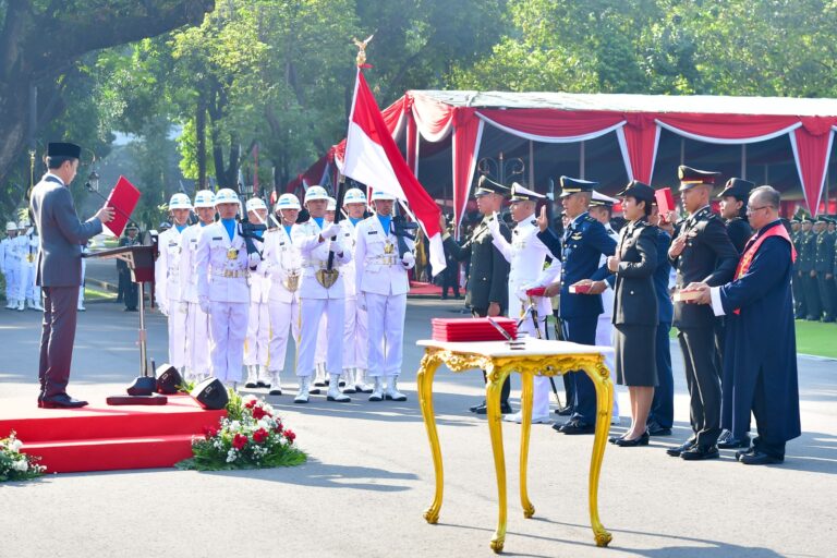 Michael Josua, Perwira Remaja Polri Pertama dan Satu-satunya Penganut Konghucu Yang dilantik Presiden Jokowi