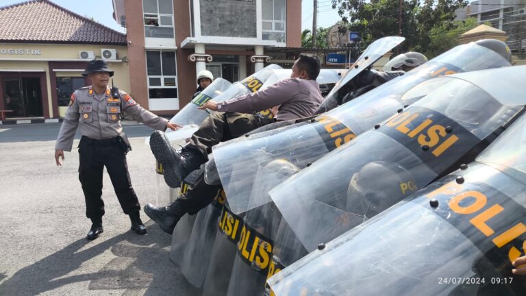 Polres Pamekasan Tingkatkan Keterampilan Anggota Dalmas Jelang Pilkada Serentak 2024