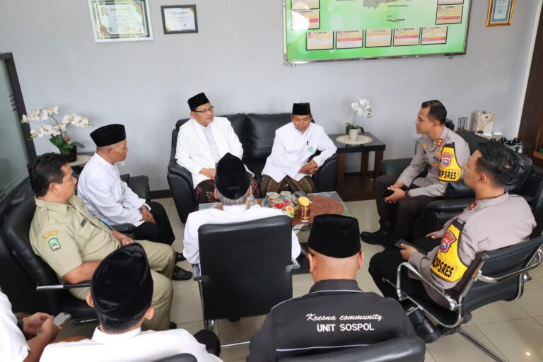 Cooling System Jelang Pilkada, Kapolres Magetan Sambut Silaturahmi Ketua MUI Sinergitas Ulama dan Umaro