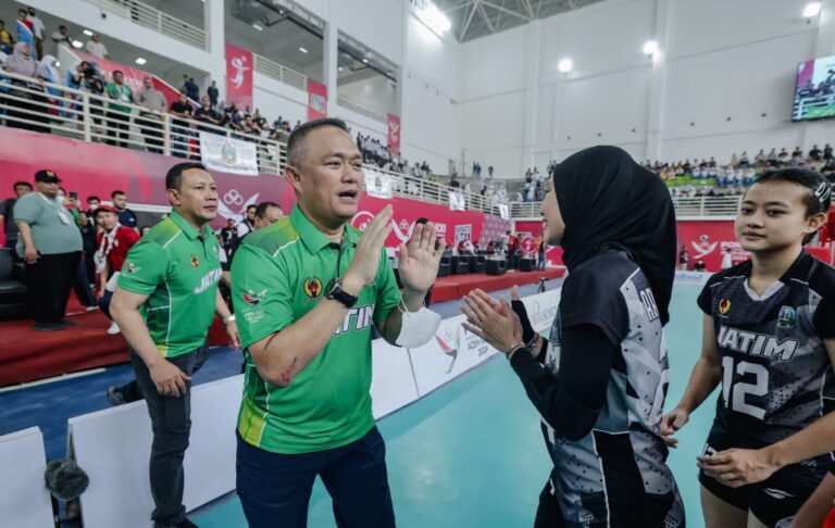 Tim Voli Putri Jatim Maju Final Setelah Taklukkan Tim Voli Jakarta 3-1 di Semifinal PON XXI Medan