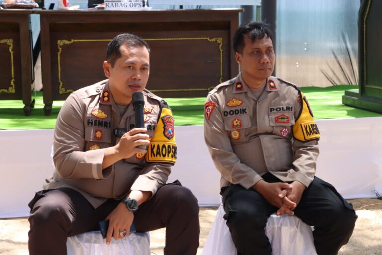 Cooling System, Kapolres Sumenep Silaturahmi dengan Para Kepala Desa Jelang Pilkada 2024