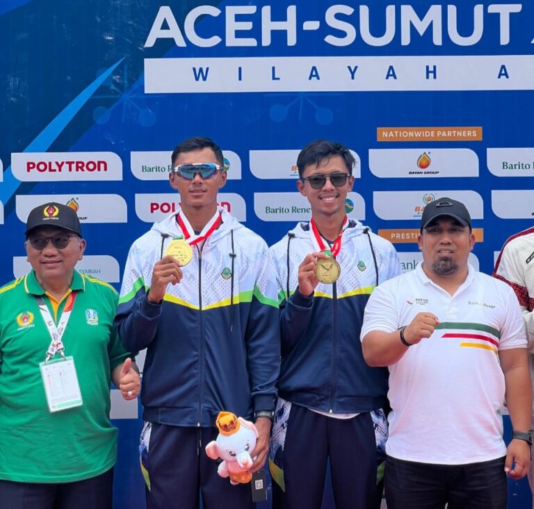 Denri Maulidzar Borong Tiga Emas Lewat Cabor Dayung Rowing di PON XXI Aceh Sumut