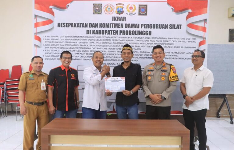 Polres Probolinggo Fasilitasi Ikrar Damai Dua Perguruan Silat Komitmen Jaga Kamtibmas