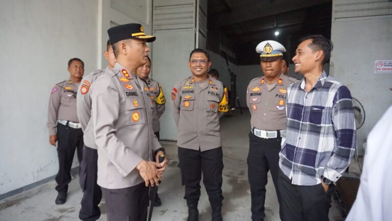 Kapolres Mojokerto Kota Tinjau Gudang Logistik KPU, Pastikan Keamanan Pilkada 2024