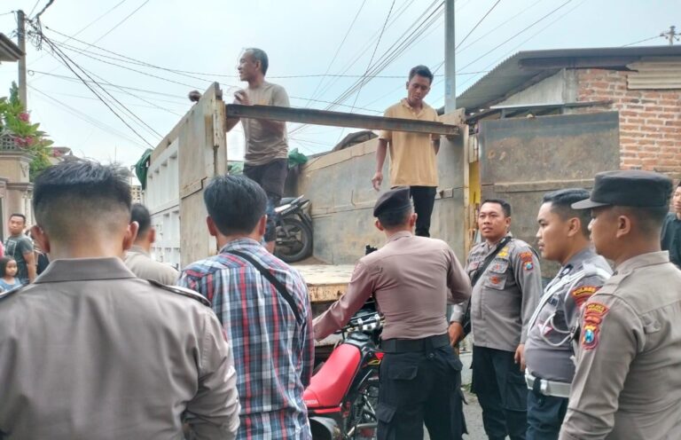 Polisi Bongkar Arena Judi Sabung Ayam di Beji Pasuruan, 25 Motor Pelaku Diamankan