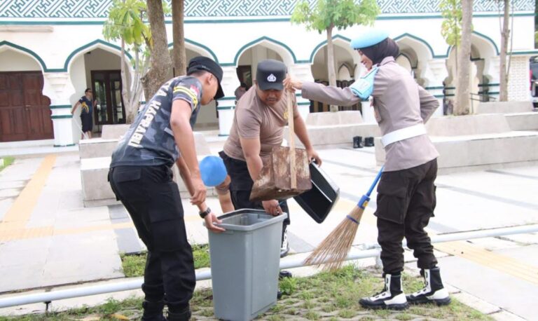 Sambut Hari Bhayangkara ke-79, Polres Sumenep Gelar Bakti Religi