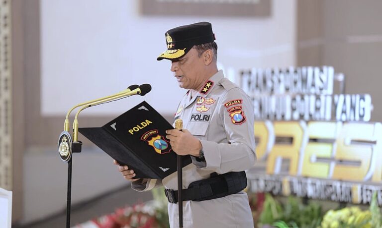 Kapolda Jatim Pimpin Sertijab Dirreskrimum dan Kapolres, Tegaskan Profesionalisme dan Sinergi Jadi Kunci Hadapi Tantangan