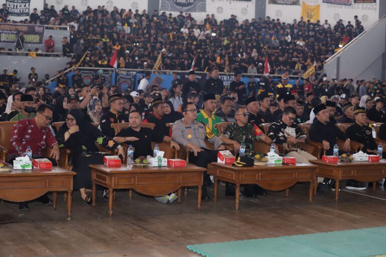 Suran Agung Kondusif Ketua Umum PSHW TM Apresiasi Kapolres Magetan