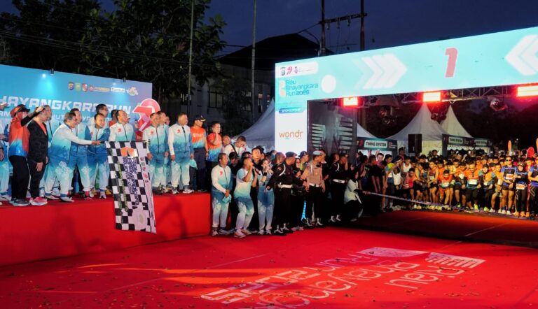 Kapolri Flag Off Riau Bhayangkara Run 2025