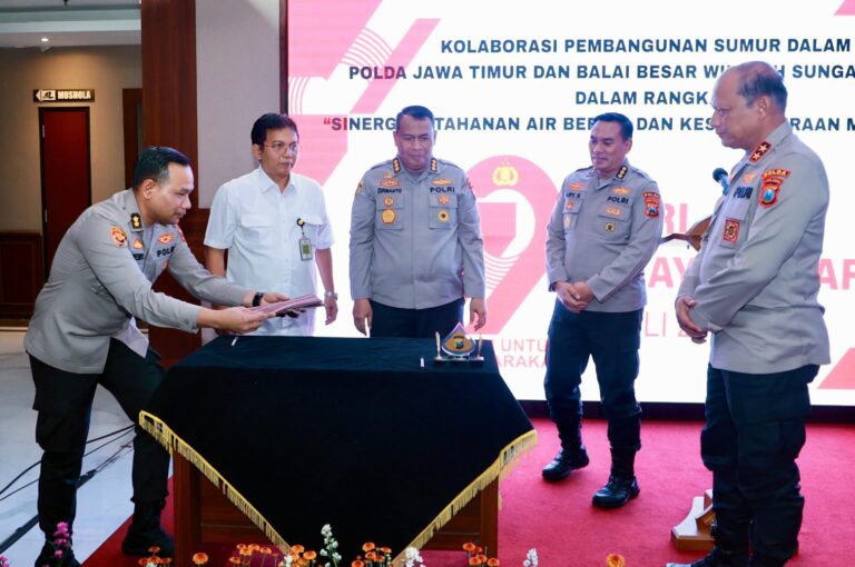 Kolaborasi Polda Jatim dan BBWS Brantas di Hari Bhayangkara ke-79: Bangun Sumur Bor Dukung Efisiensi Air dan Ketahanan Pangan