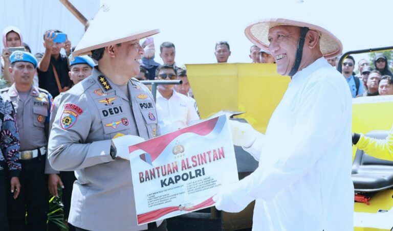 Penanaman Jagung Bersinergi Dengan Ponpes, Bukti Nyata Seluruh Komponen Bangsa Wujudkan Swasembada Pangan