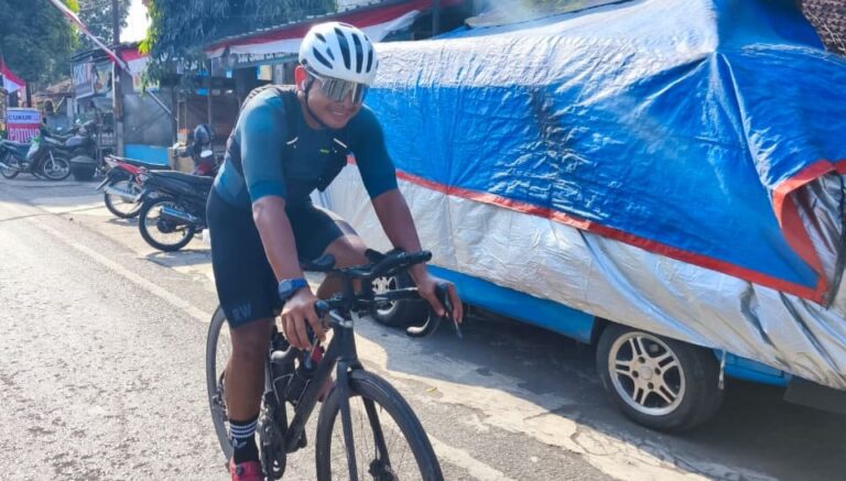 Bentang Jawa 2025: Bripka Doni Satu-satunya Anggota Polri yang Tuntaskan 1.500Km Jalur Lintas Balap Sepeda