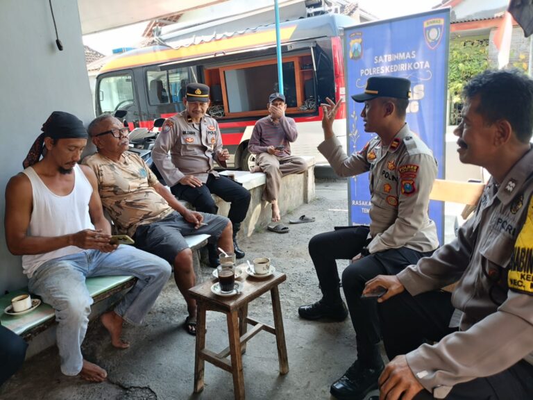 Polres Kediri Kota Ajak Warga Jaga Kamtibmas Melalui Program Gas Kopling