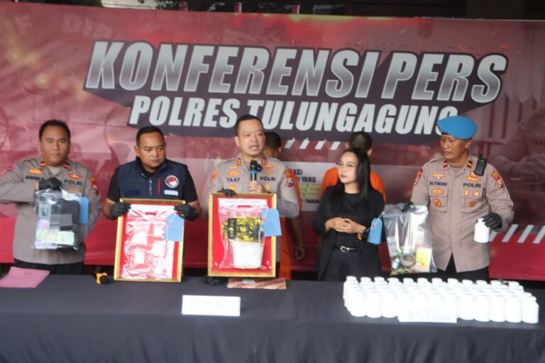 Polres Tulungagung Berhasil Amankan Tersangka Pengedar Narkoba Diduga Jaringan Internasional, Sita Sabu 1,2Kg