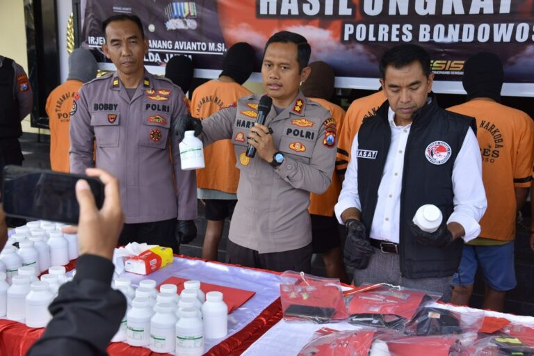 Operasi Tumpas Narkoba Semeru 2025, Polres Bondowoso Amankan 11 Tersangka Sita 10,93 Gram Sabu dan 241 Ribu Butir Okerbaya