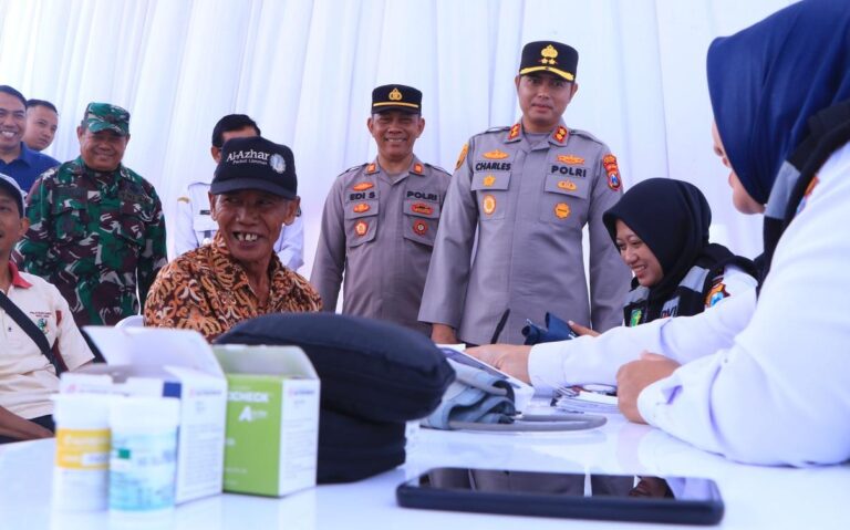 Polres Ngawi Gelar Bakti Kesehatan Gratis Warga Padas: Terima kasih Pak Polisi