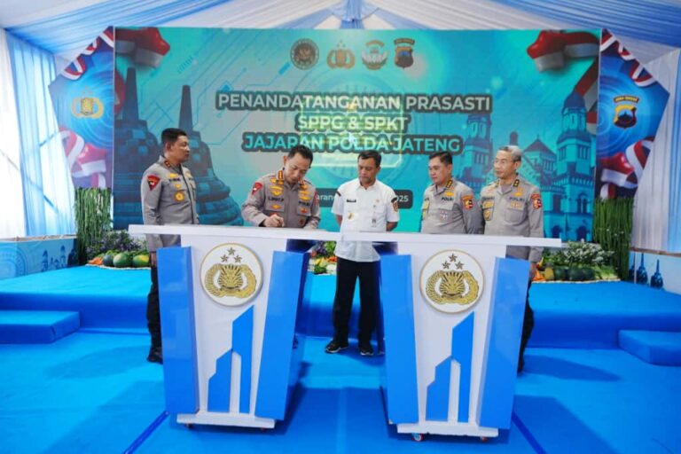 Optimalkan Pelayanan Masyarakat, Kapolri Resmikan 35 SPKT Polres di Jajaran Polda Jateng