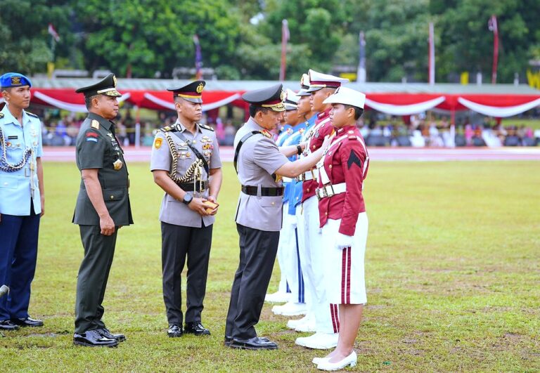Pimpin Wisuda Prajurit Taruna, Kapolri Tekankan Sinergitas TNI-Polri untuk Wujudkan Indonesia Emas 2045