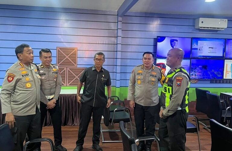 Satgas Ops Lilin Semeru Polda Jatim Cek Pospam Terminal Purabaya Pastikan Pelayanan Maksimal