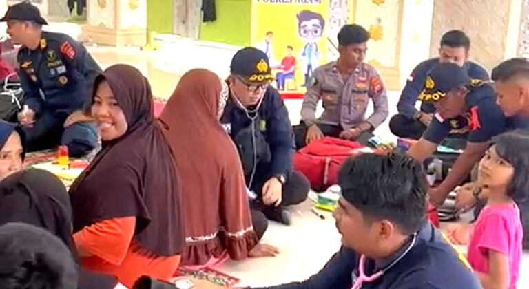 Polri Gelar Bakti Kesehatan di Sumbar untuk 222 Orang