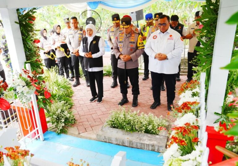 Ziarah Makam hingga Groundbreaking Museum Marsinah, Kapolri: Mengenang Pahlawan Nasional Buruh