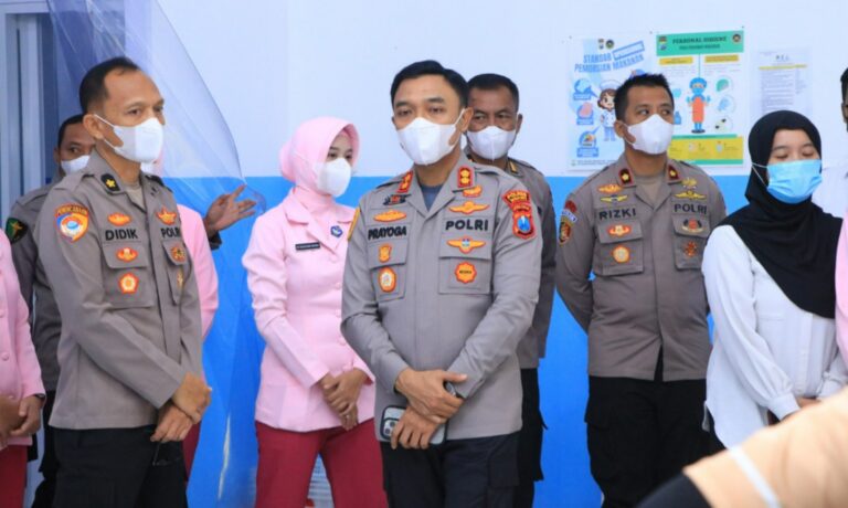 Kapolres Ngawi Cek SPPG di Kasreman Pastikan Pemenuhan Gizi yang Higienis untuk MBG
