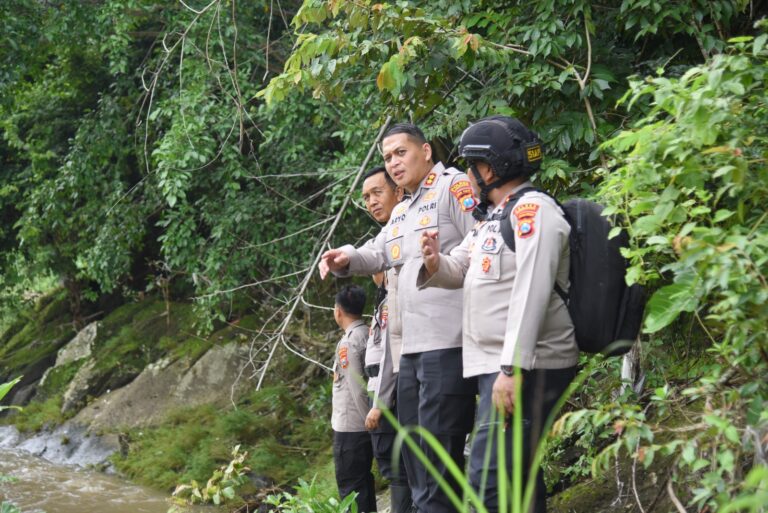 Polres Bondowoso Terjunkan Personel Pencarian Korban Hanyut di Sungai Sampeanbaru