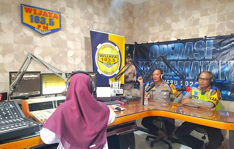 Gandeng Media Polres Pelabuhan Tanjungperak Ajak Warga Jadi Pelopor Tertib Lalu Lintas