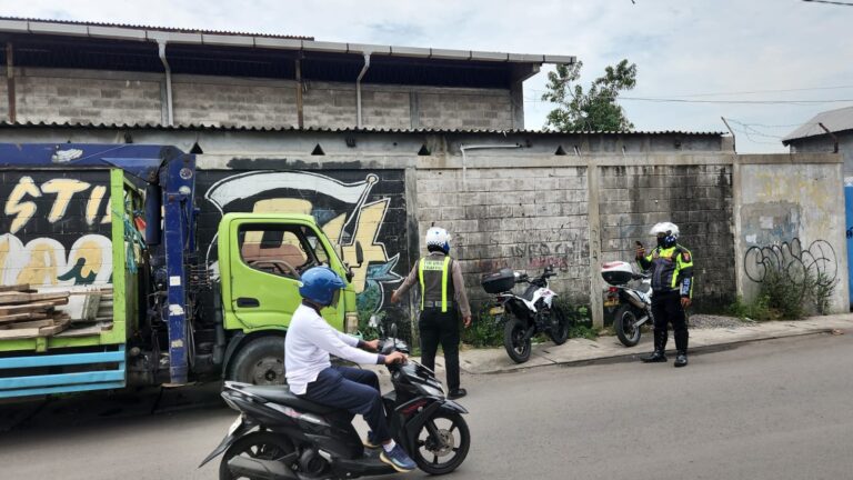 Polres Pelabuhan Tanjungperak Amankan Truk Curian Asal Mojokerto Satu Jam Pascadilaporkan Hilang