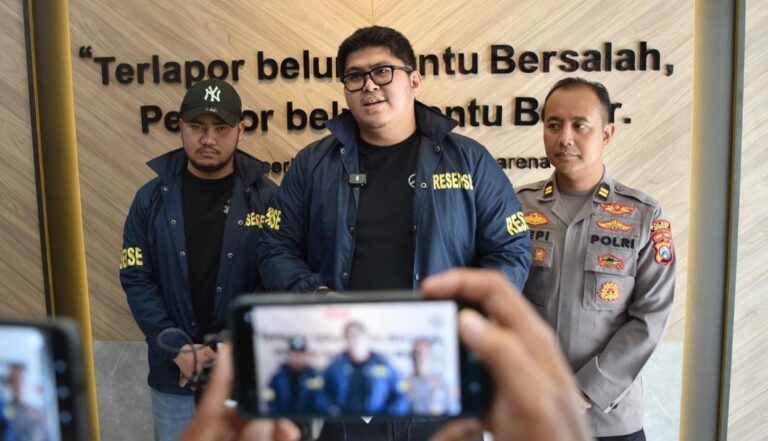 Polres Gresik Amankan Tersangka Pengedar Serbuk Petasan Asal Trenggalek
