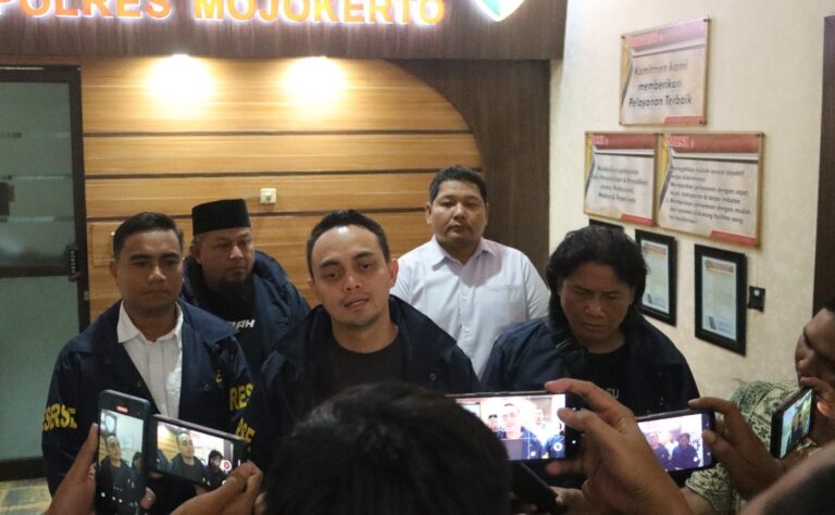 Polres Mojokerto Amankan 2 Tersangka Pencuri Truk Crane