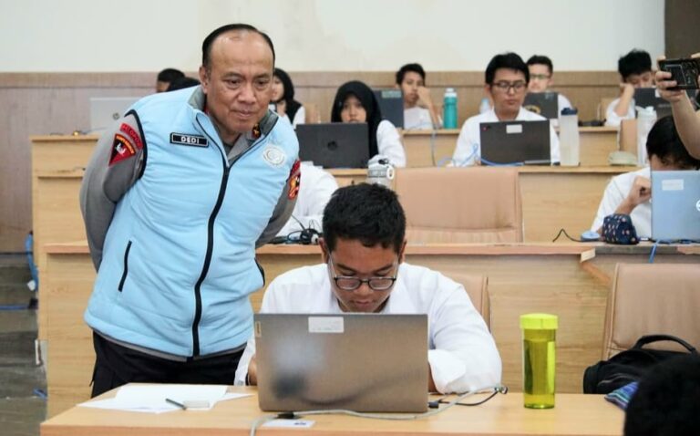 Wakapolri Tinjau Langsung Seleksi Terpusat SMA Kemala Taruna Bhayangkara di Akpol Semarang