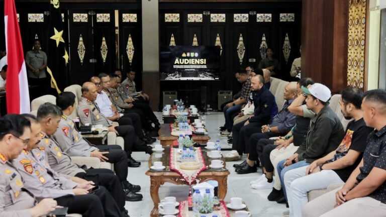 Polda Jatim Satukan Persebaya dan Arema, Perkuat Komitmen Laga Damai di Kanjuruhan