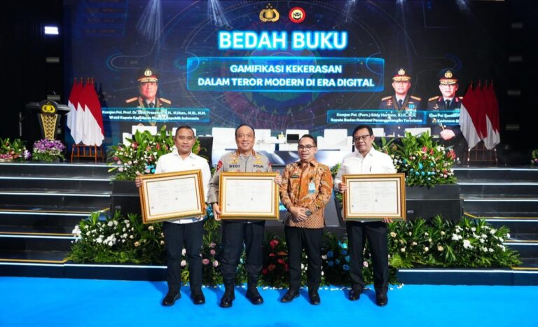 Wakapolri Bedah Buku “Gamifikasi Kekerasan dalam Teror Modern di Era Digital”, Tawarkan Cara Pandang Baru Membaca Ancaman di Era Digital