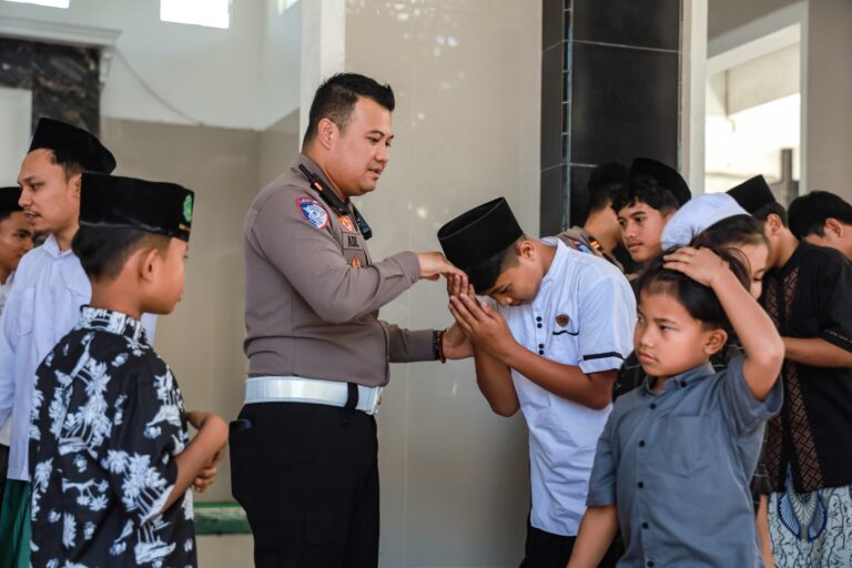 Hari Bhayangkara ke-80 Polres Jember Salurkan Bantuan untuk Yayasan Yatim Piatu