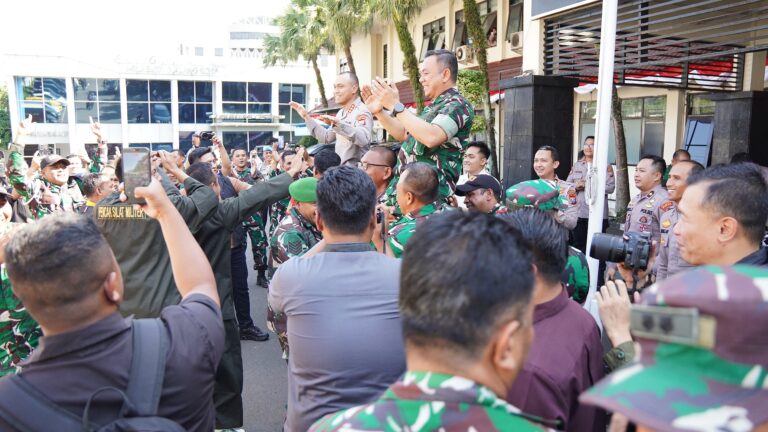 Korem 083/BDJ Geruduk Polresta Malang Kota Meriahkan Hari Bhayangkara ke-80