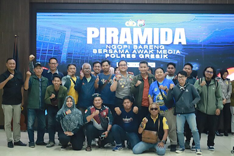 Polres Gresik Gelar Piramida, Perkuat Sinergi Melalui “Ngopi Bareng Media”