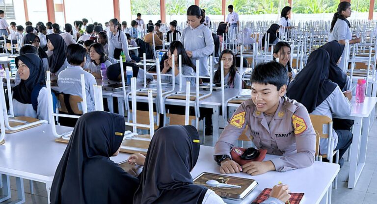 Di Balik Pengabdian Lebih dari 1.000 Taruna, 71 Taruni Akpol Perkuat Pembentukan Karakter Siswa Sekolah Rakyat