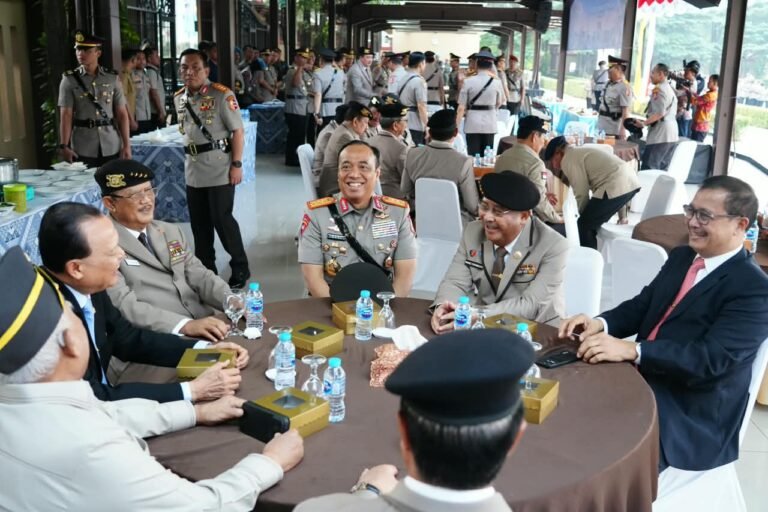 Momen Istimewa Hari Juang Polri, Para Mantan Kapolri dan Wakapolri Berkumpul di Mabes Polri
