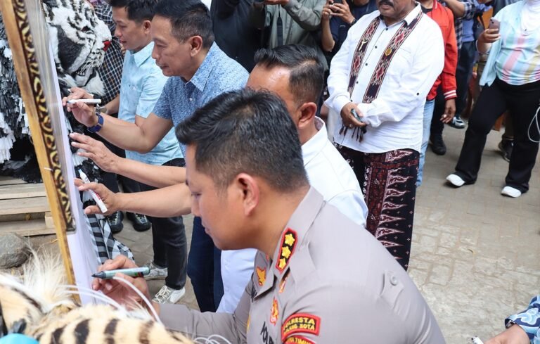 Jaga Khas dan Sejarah Malangan, Polresta Malang Kota Ajak Warga Lestarikan Osob Kiwalan