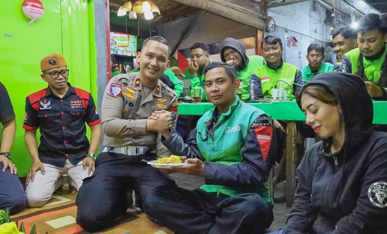 HUT Lalu Lintas Bhayangkara ke-71: Kesederhanaan Satlantas Polresta Malang Kota Doa Bersama Komunitas Ojol, Membangun Komunikasi, Ciptakan Keselamatan
